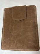 Pokrowiec na laptopa welurowy jasnobrązowy (33x26,5 cm)