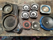 Różne głośniki sprawne