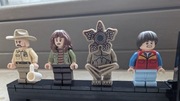 Lego Stranger Things 75810 - wszystkie figurki + samochód + podstawka