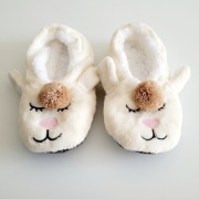 Kapcie domowe kremowe, rozmiar 35–38 – NOWE