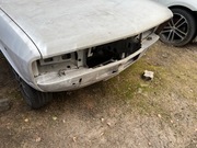 Przód Fiat 132 błotniki maska pas