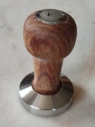 VIENESSO Tamper , ubijak do kawy,drewno różane 51