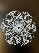 Misternie wykonana serweta 22cm szydełko z czasów PRL-u.