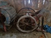 Stara ręczna sieczkarnia/rozdrabniacz-koło zamachowe,PRL