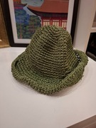 zielona czapka zielony pleciony kapelusz bucket hat ażurowy słomkowy