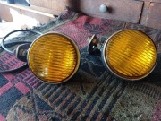 Żółte lampy halogeny szperacze