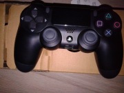 pad oryginalny ps4 dualshock4 v2 stan prawie idealny