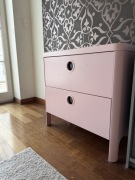 Komoda różowa Ikea