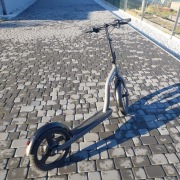 Hulajnoga elektryczna hamulce tarczowe jak nowa przejechane dosłownie 5 km