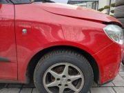 Błotnik Prawy Przód Skoda Fabia II 2 Roomster Czarwony  8151  ORG  Ładny 