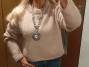 Sweterek H&M- lśni i błyszczy jak śnieg w słońcu, rozm.XL, doskonały 