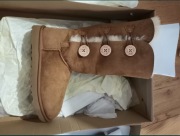 Nowe oryginalne UGG BAILEY BUTTON TRIPLET