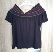 Krótka czarna bluzka typu hiszpanka, marka Reserved, rozmiar XS