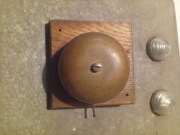 Stary dzwonek dla kolekcjonera 