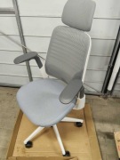 Ergonomiczny fotel biurowy Steelcase Series 1