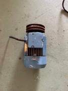 Silnik trójfazowy Tamel ST90S1