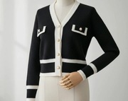 Śliczny sweterek rozpinany 