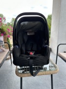 Nosidełko Recaro z baza isofix
