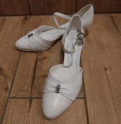Białe buty ślubne, komunijne, roz. 38, nowe