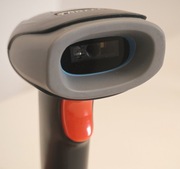 Skaner czytnik kodów kreskowych i QR Yanzeo C2000