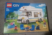 LEGO City 60283 Wakacyjny kamper