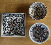 Ręcznie malowana ceramika ( miska 2 szt. , talerz)