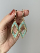 Kolczyki z japońskich koralików.