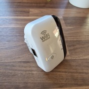 Wzmacniacz sygnału WiFi REPEATER