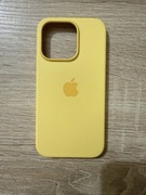 Etui - silicone case od Apple’a. 
