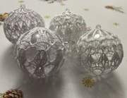 Bombki choinkowe 4 sztuki średnica 8cm Ręcznie robione na szydełku 