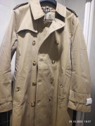 Elegancki prochowiec męski marki Burberry