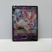 Karta Pokemon TCG Sylveon V Evolving Skies