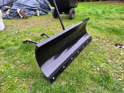 Lemiesz (pług) do odśnieżania do traktora Husqvarna Rider R214C