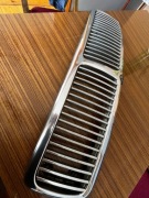 Grill Jaguar X300 XJ rocznik 1994 do 1997 stan bdb używany