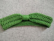 Opaska niemowlęca zielona, szydełko 