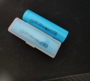 Dwa akumulatory 18650 