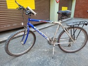 Giant Boulder 850 męski rower, kołach 26", przekładnie 3 x 7, rama 21",