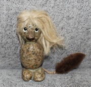 Stara, ręcznie robiona szwedzka lalka ludowa troll z kamienia