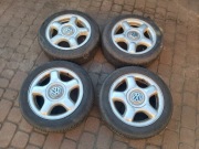 Komplet alufelg 14cali z oponami letnimi do volkswagena 