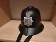 Hełm angielskiego policjanta strój na karnawał przebranie
