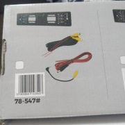 Kamera cofania w ramce tablicy rejestracyjnej 