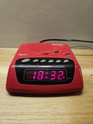 Czerwony radiobudzik vintage z lat 90 Panasonix