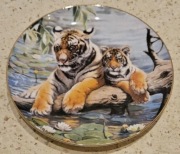 ROYAL DOULTON Talerz ozdobny porcelanowy seria zwierzęta TYGRYSY 