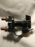 wyłącznik główny instalacji elektrycznej na jacht