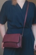 Corder London torebka skórzana crossbody burgund skóra naturalna bordowa