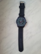 Zegarek kwarcowy XINEV stylizowany na wojskowy 