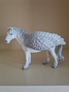 Schleich Pegaz Wschodzącego Słońca Bayala - figurka kolekcjonerska