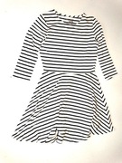 _F&F_Fajna sukienka w paski nowa na lato_R. 152_