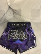 Nowe spodenki do muay thai Fairtex rozmiar L