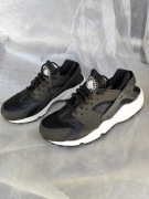 Nike huarache damskie roz.38 model634835-006